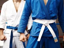 Kimono kovos menams