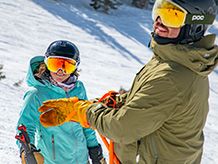 Ski touring striukės